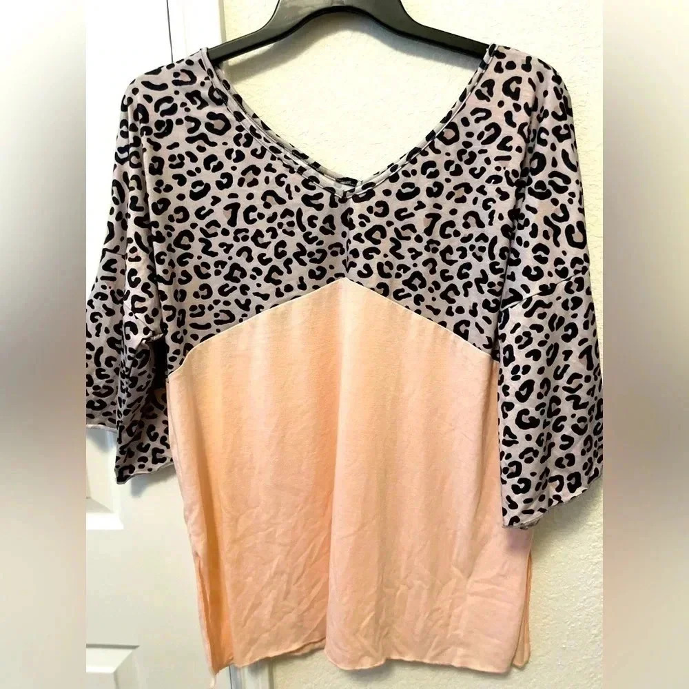 Misslook Womens pink and Cheetah print v cut style size L